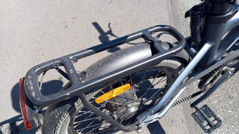 【バイク洗車の裏技】スポンジ代わりの”軍手”で洗車がクセになる理由は「愛」だった|【バイク洗車偏愛アイテム】スポンジ代わりの”軍手で洗車”がクセになるほど良すぎた件