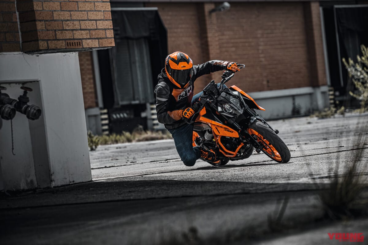 KTM 390 DUKE｜KTM 390シリーズ拡大！「SMC R」「アドベンチャーR」「エンデューロR」「デューク」を相次いで発売