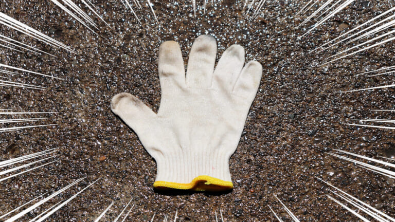 【バイク洗車の裏技】スポンジ代わりの”軍手”で洗車がクセになる理由は「愛」だった|【バイク洗車偏愛アイテム】スポンジ代わりの”軍手で洗車”がクセになるほど良すぎた件