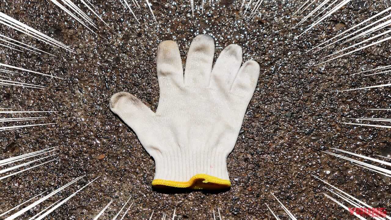 【バイク洗車の裏技】スポンジ代わりの”軍手”で洗車がクセになる理由は「愛」だった|【バイク洗車偏愛アイテム】スポンジ代わりの”軍手で洗車”がクセになるほど良すぎた件