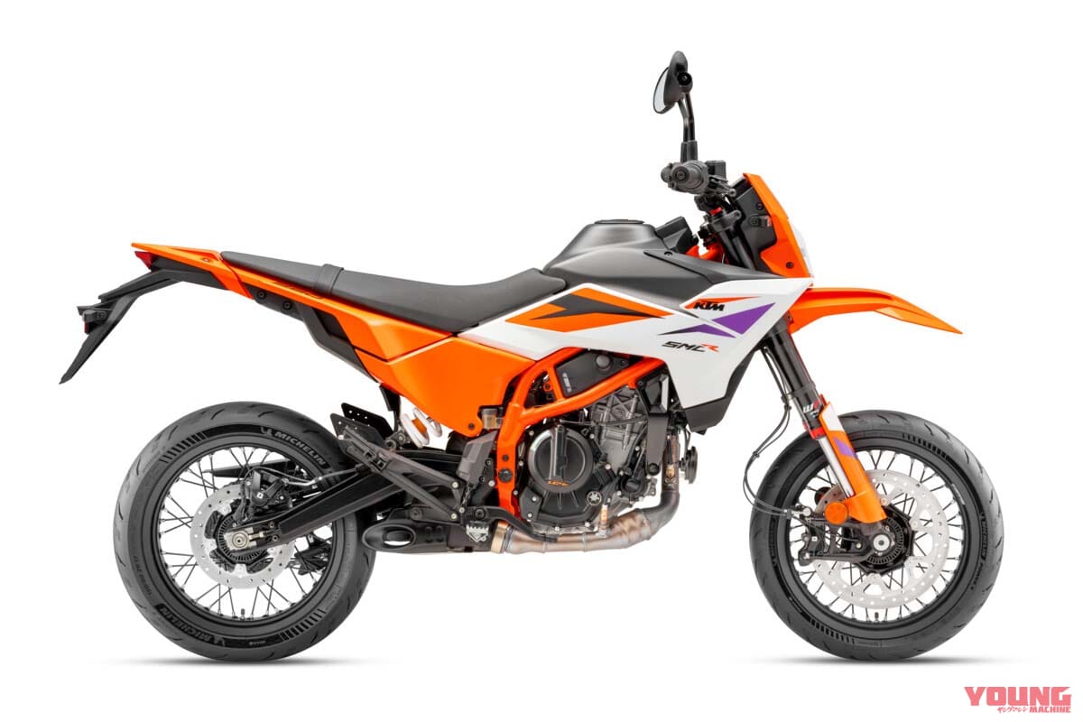 KTM 390 SMC R|KTM 390シリーズ拡大!「SMC R」「アドベンチャーR」「エンデューロR」「デューク」を相次いで発売