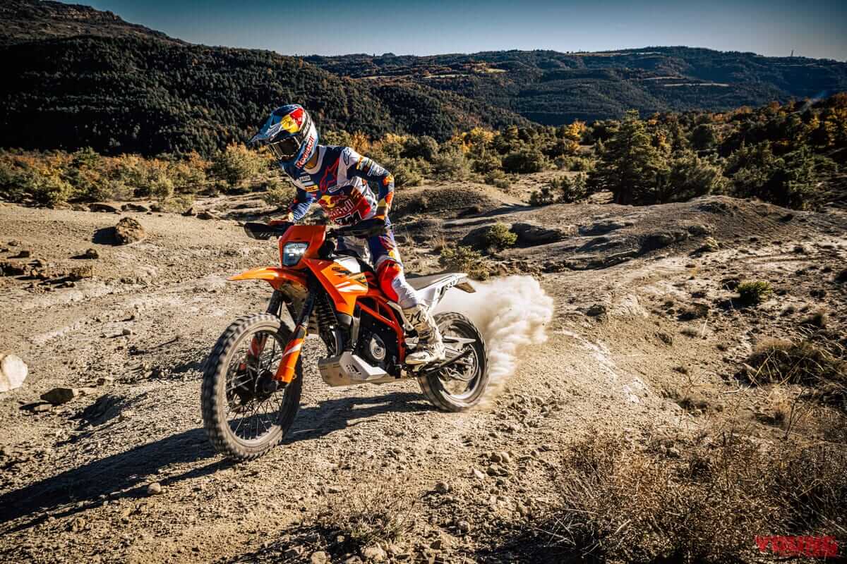 KTM 390 ENDURO R｜KTM 390シリーズ拡大！「SMC R」「アドベンチャーR」「エンデューロR」「デューク」を相次いで発売