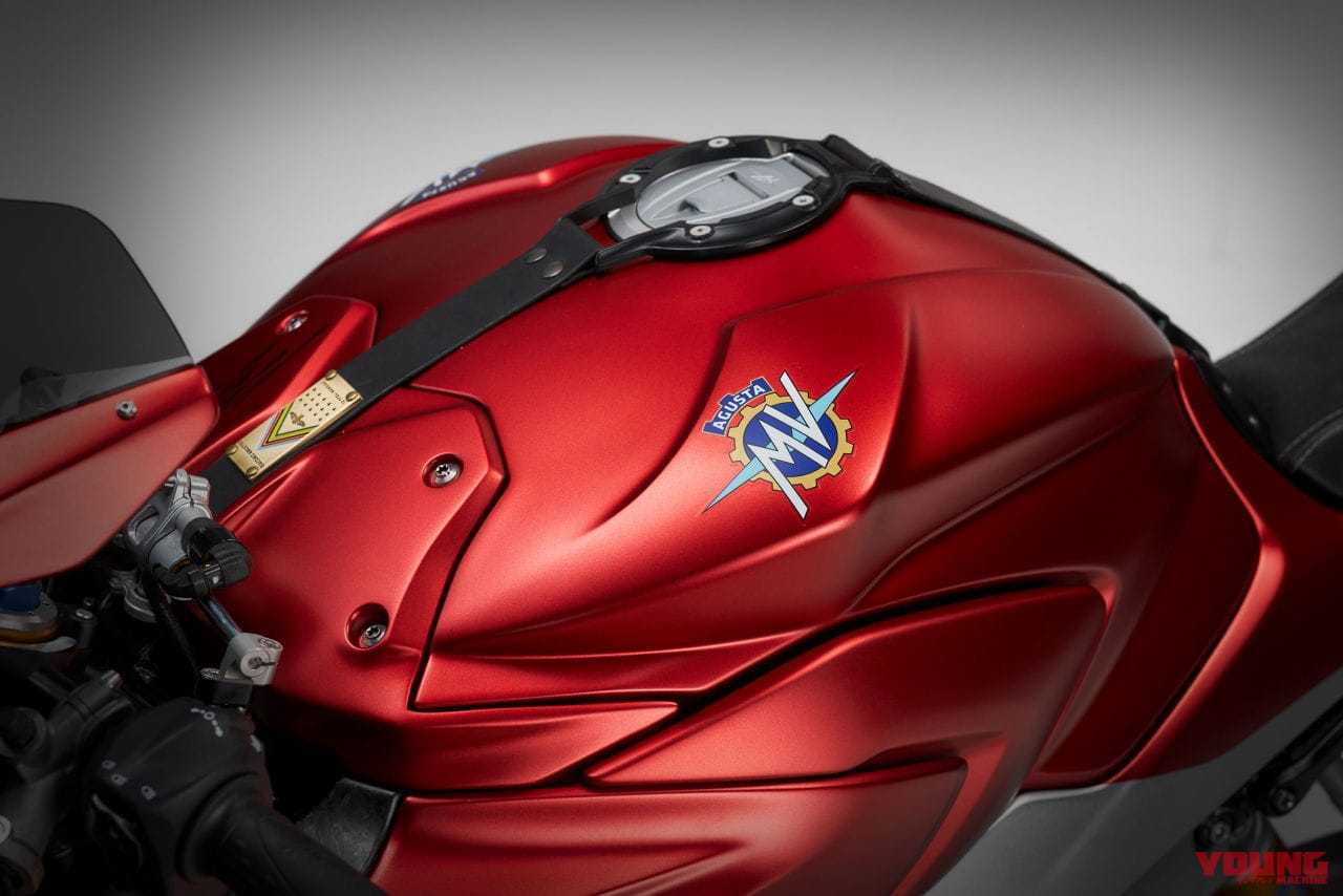 |【世界限定83台】MVアグスタ「スーパーヴェローチェ1000 アゴ」登場! 3気筒800に続き4年ぶりのスペシャルマシン