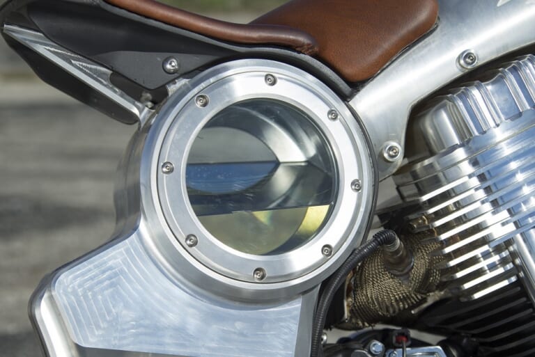 フレーム内が燃料タンク|最速の芸術品? ブラッド・ピットも愛する「コンフェデレート」のバイクが凄すぎる!