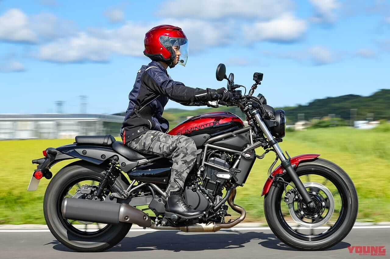 若月佑美｜「教習所ではめちゃめちゃ転びました(笑)」若月佑美、バイク初納車＆ツーリングの模様を取材：免許取得の苦労や購入モデル選びについて語る