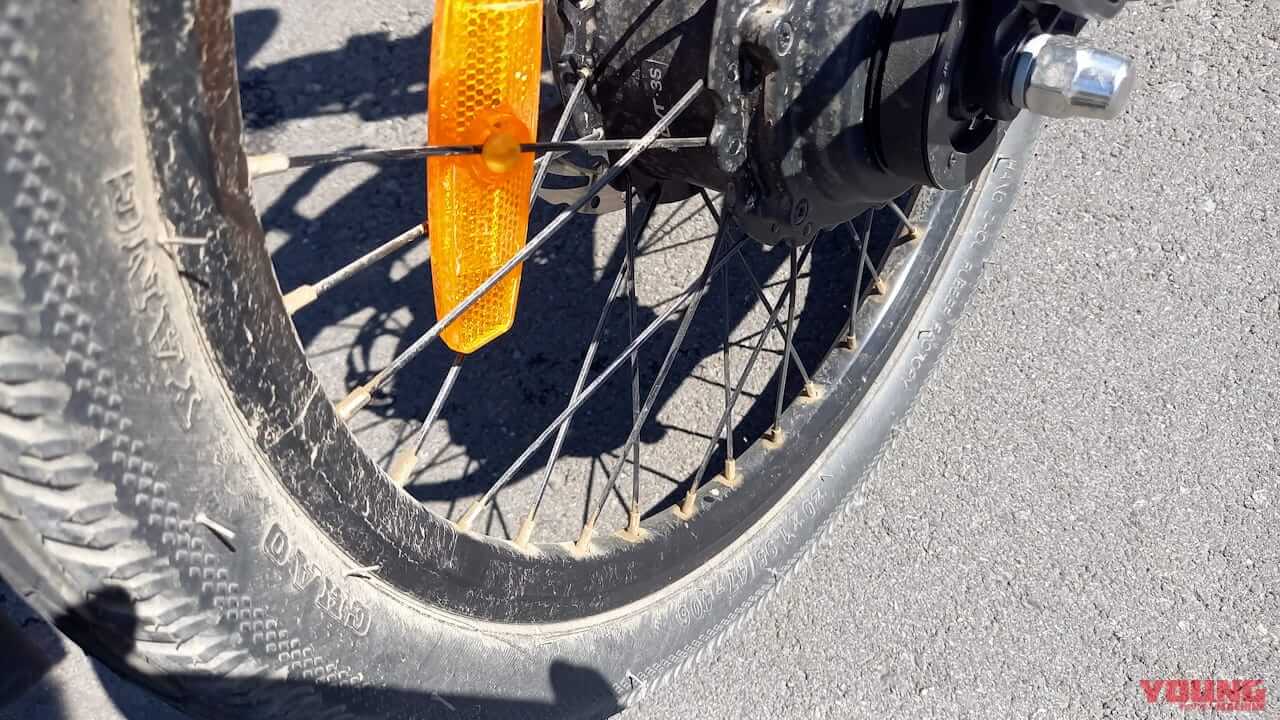 【バイク洗車の裏技】スポンジ代わりの”軍手”で洗車がクセになる理由は「愛」だった｜【バイク洗車偏愛アイテム】スポンジ代わりの”軍手で洗車”がクセになるほど良すぎた件