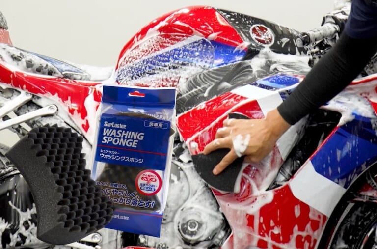 シュアラスター洗車図鑑｜ホンダ「CBR600RR」｜洗車図鑑【車種別バイクの洗い方教えます】ミドル級スーパースポーツの本格派・ホンダCBR600RR編