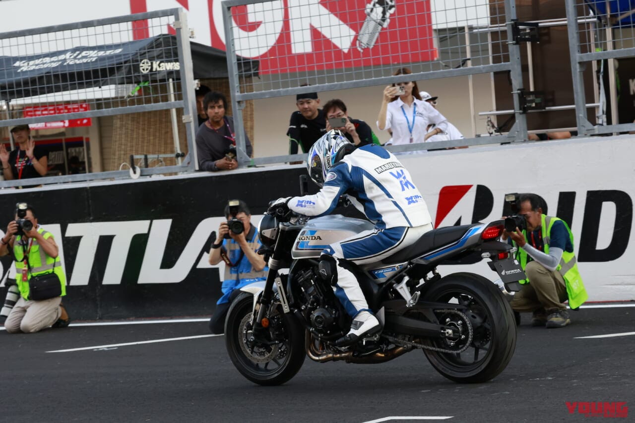 CB1000Fコンセプト｜【世界初試乗インプレ!】ホンダ「CB1000F コンセプト」に丸山浩が乗った！ 負けず嫌いでバイクが大好きなホンダが帰ってきた