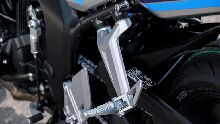 CB1000F SE コンセプト|「丸眼&角系カウルブーム来るか」ホンダCB1000F SE コンセプト初お披露目:アクセサリー&一部保安部品も判明/CB1000F コンセプトはカラバリ発表