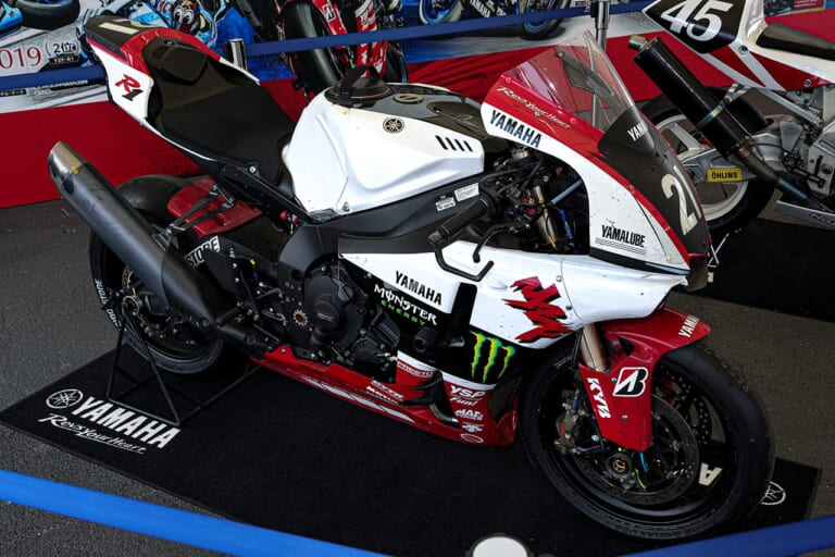 2018 YZF-R1｜【鈴鹿8耐レポート】ヤマハブースでは今年の8耐レーサーYZF-R1＆1999 YZF-R7と写真が撮れる!