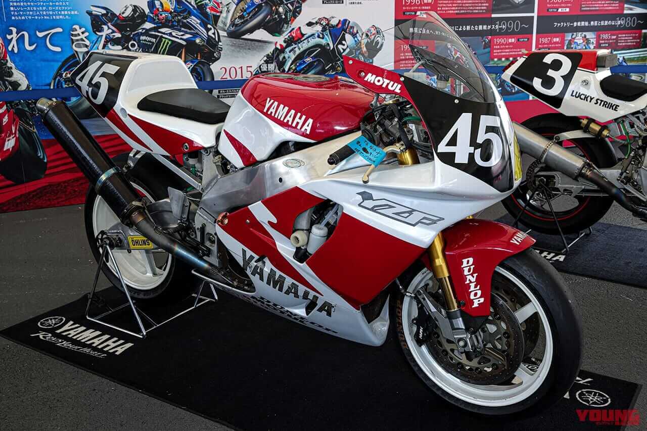 |【鈴鹿8耐レポート】ヤマハブースでは今年の8耐レーサーYZF-R1&1999 YZF-R7と写真が撮れる!