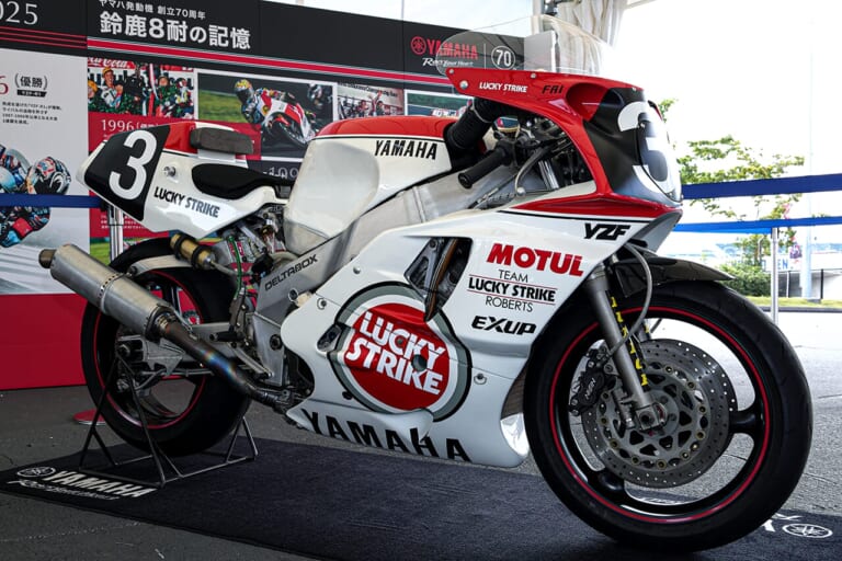 1988 YZF750｜【鈴鹿8耐レポート】ヤマハブースでは今年の8耐レーサーYZF-R1＆1999 YZF-R7と写真が撮れる!