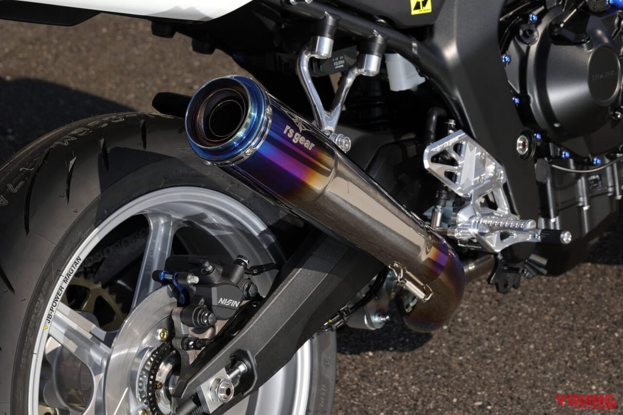 |CB1000Fをアールズギア×TSRがコラボカスタム! 「Neo-Classic Rebellion」…90年代風にまとめたセパハン仕様が熱い!