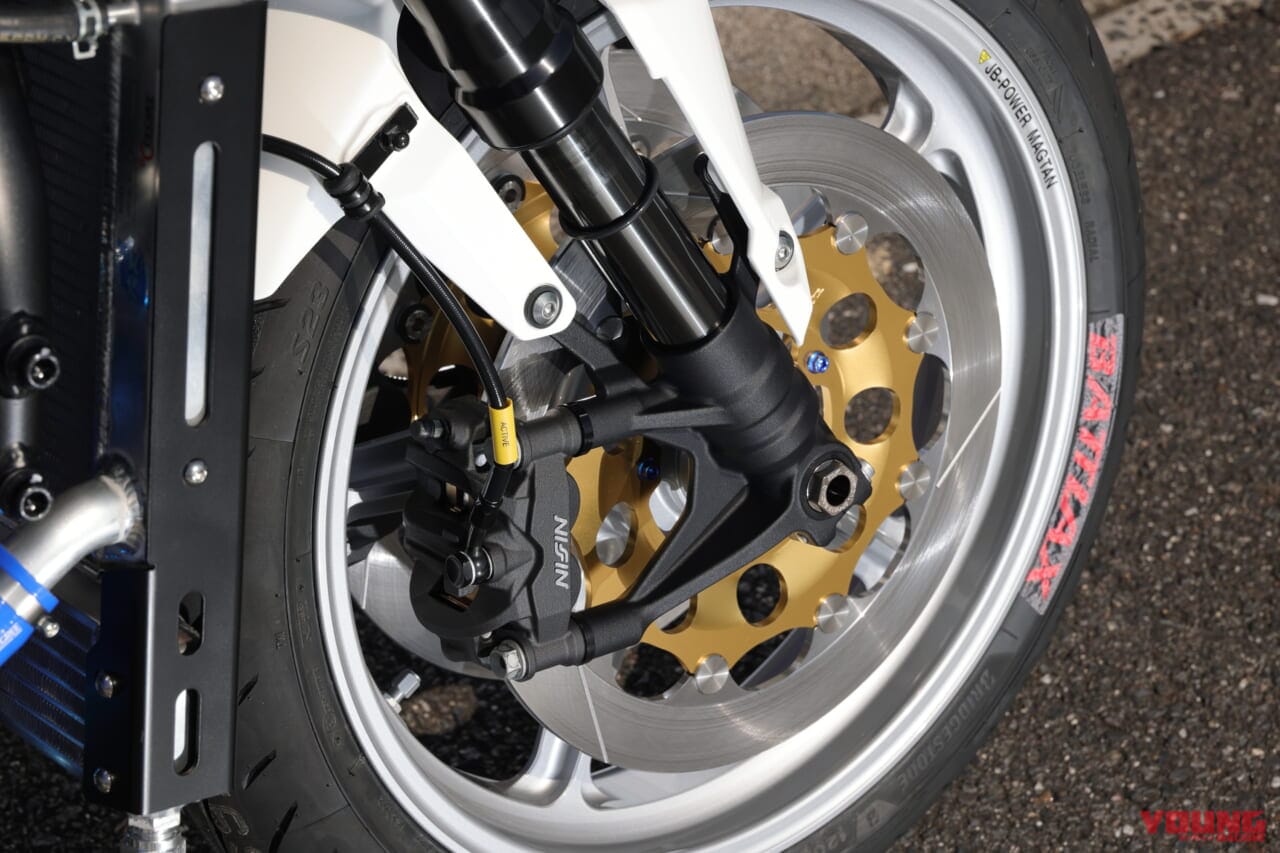｜CB1000Fをアールズギア×TSRがコラボカスタム! 「Neo-Classic Rebellion」…90年代風にまとめたセパハン仕様が熱い!
