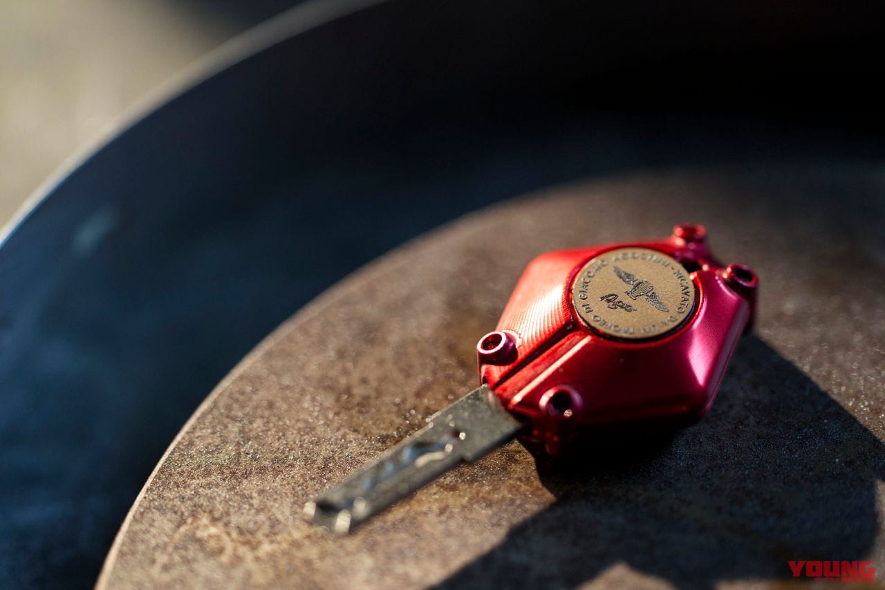 |【世界限定83台】MVアグスタ「スーパーヴェローチェ1000 アゴ」登場! 3気筒800に続き4年ぶりのスペシャルマシン