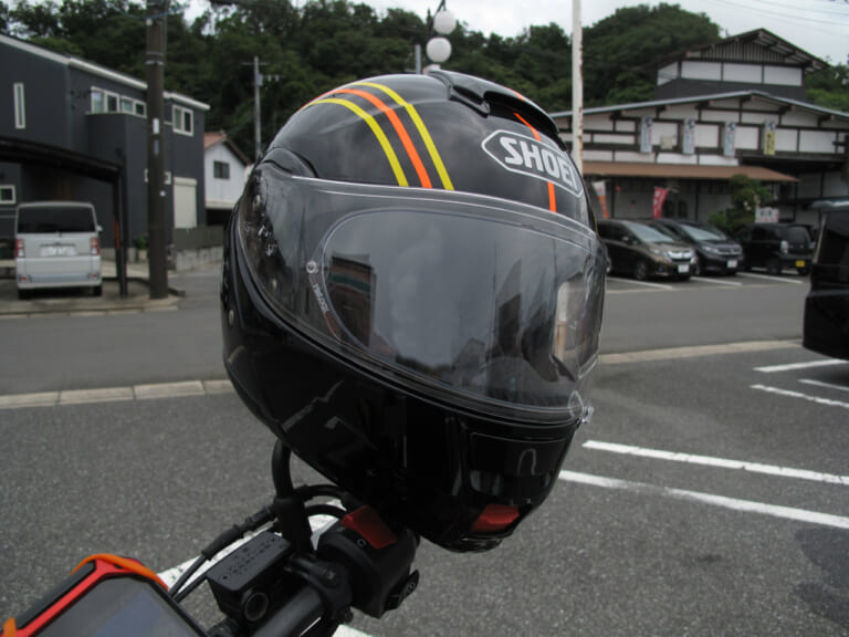 ヘルメット｜【決定版】バイクツーリング持ち物リスト｜日帰りから宿泊まで完全ガイド＆パッキングテクニック