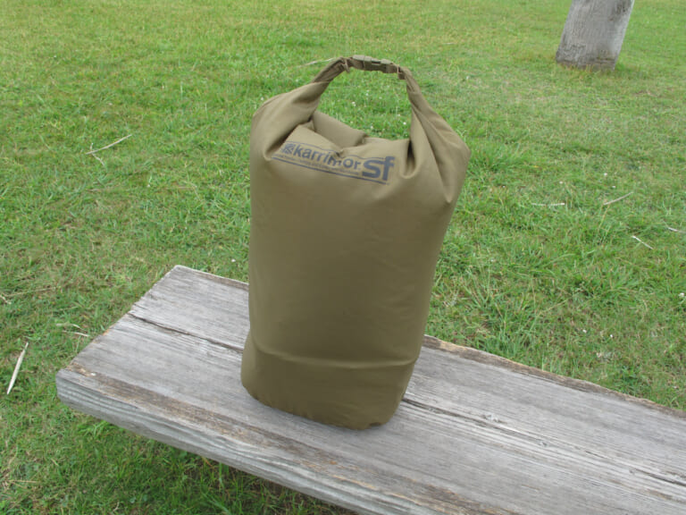 ドライバッグ|【決定版】バイクツーリング持ち物リスト|日帰りから宿泊まで完全ガイド&パッキングテクニック