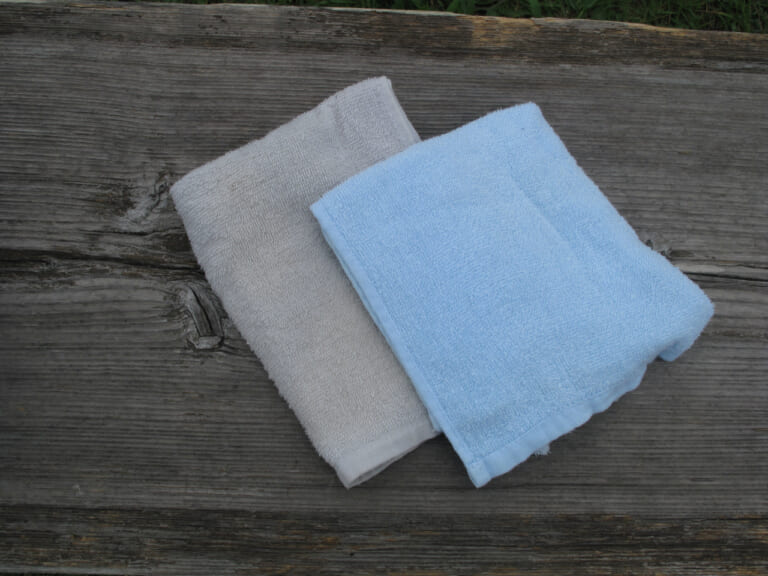 タオル|【決定版】バイクツーリング持ち物リスト|日帰りから宿泊まで完全ガイド&パッキングテクニック