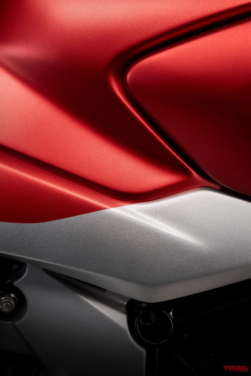 |【世界限定83台】MVアグスタ「スーパーヴェローチェ1000 アゴ」登場! 3気筒800に続き4年ぶりのスペシャルマシン