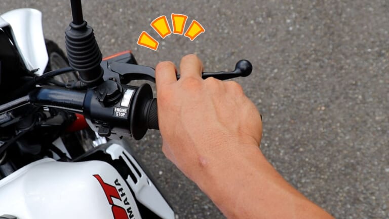 「アクセルがギクシャク…」「手首痛い…」実はそれ、アクセルの握り&回し方で解消できるかもしれないぞ|「アクセルがギクシャク…」「手首痛い…」実はそれ、アクセルの握り&回し方で解消できるかもしれないぞ