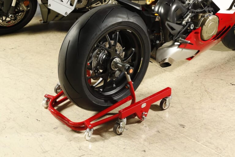 Ducati極太貫通ショートタイプ｜ガレージREVO｜[ふるさと納税] 前後左右に押し歩ける画期的スタンド「ガレージREVO」が返礼品にラインナップ!