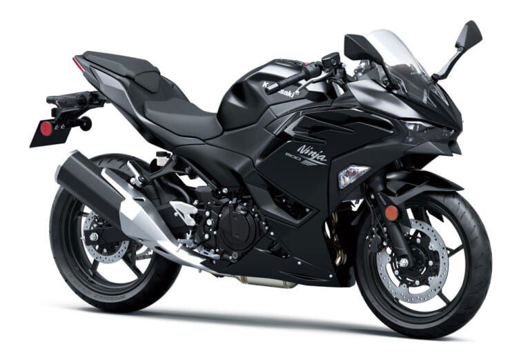 カワサキ｜ニンジャ500｜欧州仕様｜2026年モデル｜カワサキ「Ninja」ファミリーの2026年モデルが登場！ 新ライムのグラフィックにダーク系のニューカラーも【欧州】