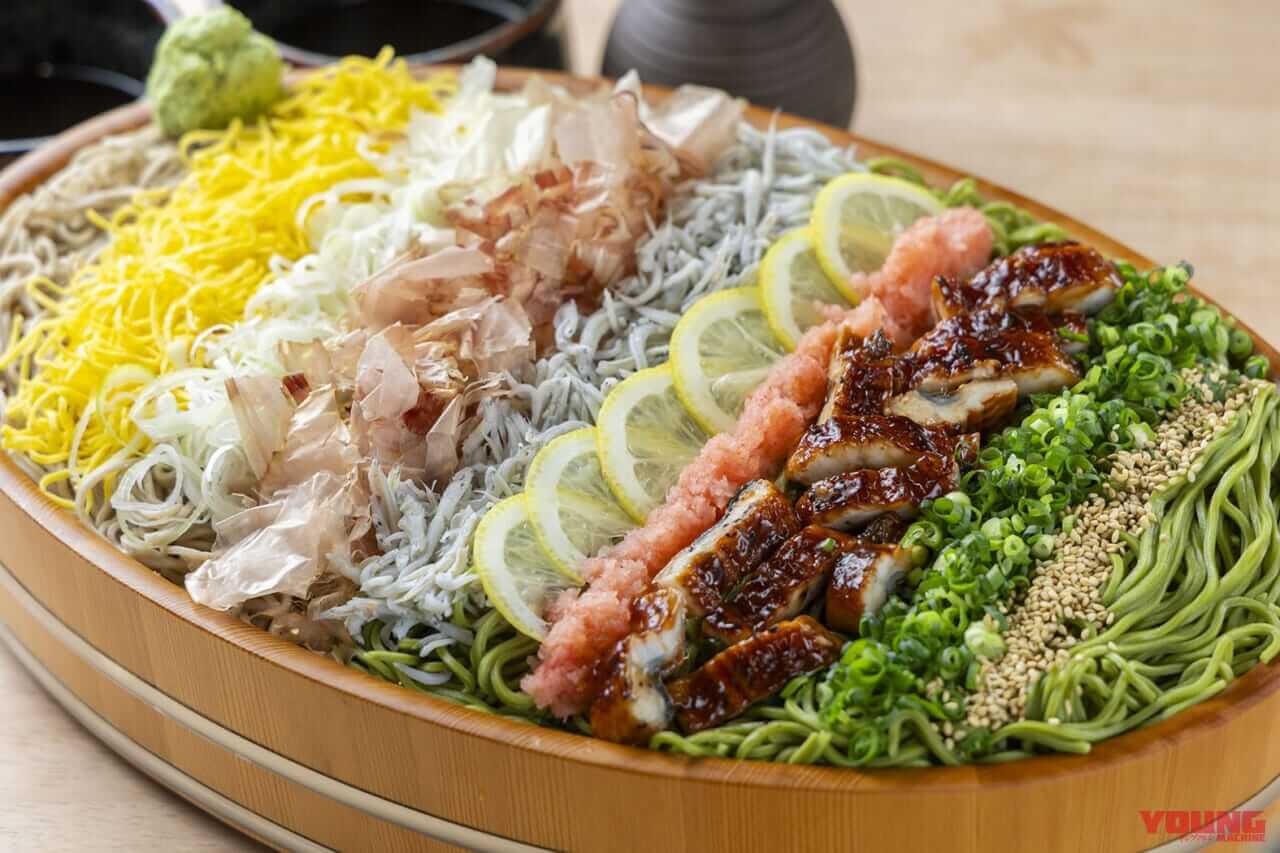 お盆ツーリングは新名所へ!! 茶畑のど真ん中に誕生した「道の駅そらっと牧之原」はライダーの胃袋を掴む食のテーマパークだ|お盆ツーリングは新名所へ!! 茶畑のど真ん中に誕生した「道の駅そらっと牧之原」はライダーの胃袋を掴む食のテーマパークだ