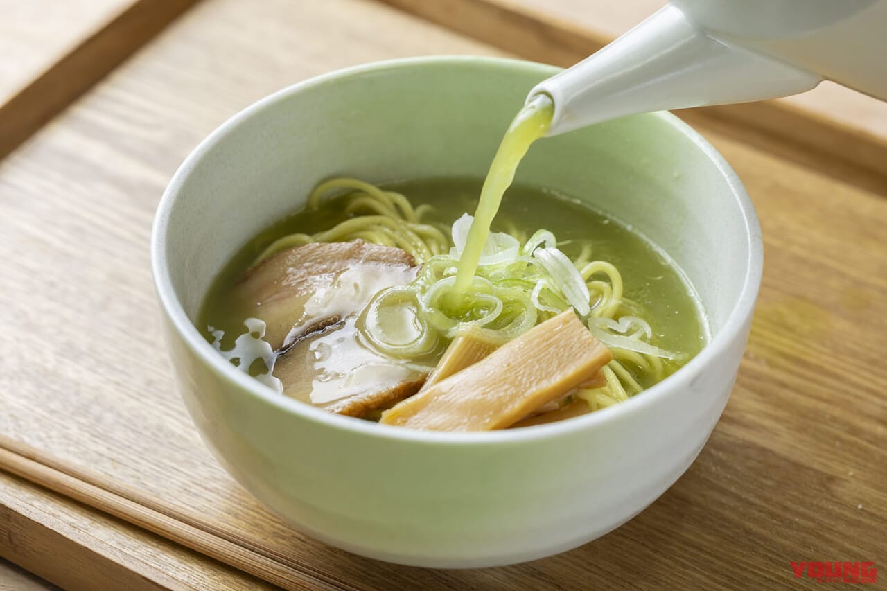 お盆ツーリングは新名所へ!! 茶畑のど真ん中に誕生した「道の駅そらっと牧之原」はライダーの胃袋を掴む食のテーマパークだ|お盆ツーリングは新名所へ!! 茶畑のど真ん中に誕生した「道の駅そらっと牧之原」はライダーの胃袋を掴む食のテーマパークだ