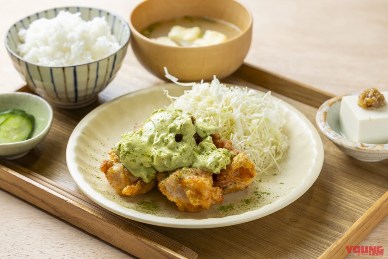お盆ツーリングは新名所へ!! 茶畑のど真ん中に誕生した「道の駅そらっと牧之原」はライダーの胃袋を掴む食のテーマパークだ|お盆ツーリングは新名所へ!! 茶畑のど真ん中に誕生した「道の駅そらっと牧之原」はライダーの胃袋を掴む食のテーマパークだ