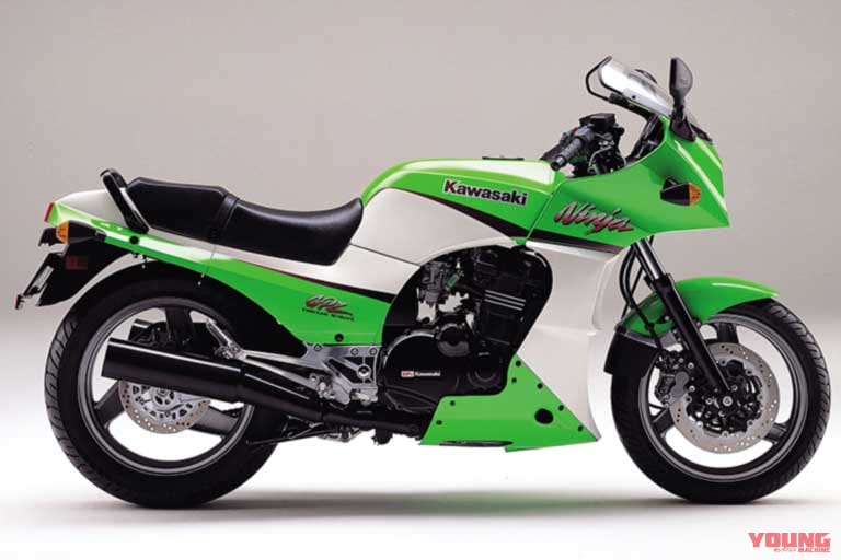 1998 GPz900R A11｜【Ninjaの原点】なぜGPz900Rは愛され続けるのか？ 歴代モデル＆”名機”となったカワサキ水冷直4の進化をたどる