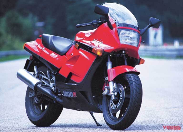 1986 GPZ1000RX|【Ninjaの原点】なぜGPz900Rは愛され続けるのか? 歴代モデル&”名機”となったカワサキ水冷直4の進化をたどる