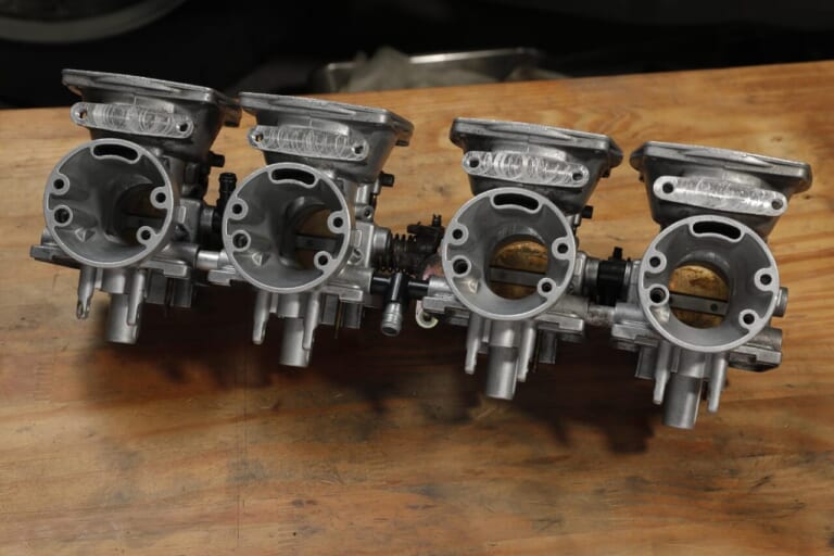 GSX1100S｜キャブレター｜[旧車バイクメンテDIY] 削り出しパイプとＯリングで4連キャブの弱点を克服〈GSX1100Sキャブレタージョイントセット〉