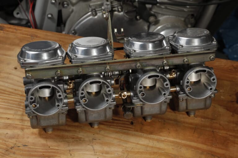 GSX1100S｜キャブレター｜[旧車バイクメンテDIY] 削り出しパイプとＯリングで4連キャブの弱点を克服〈GSX1100Sキャブレタージョイントセット〉