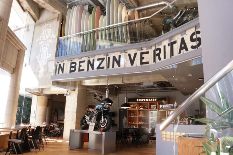 DEUS EX MACHINA Argus|【都市を狩る孤高の狼】デウス・エクス・マキナが放つストリートカスタム「SKOLL」が特別展示中!