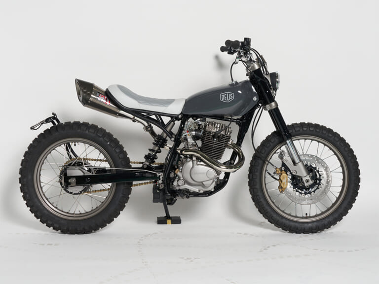 DEUS EX MACHINA SKOLL｜【都市を狩る孤高の狼】デウス・エクス・マキナが放つストリートカスタム「SKOLL」が特別展示中！
