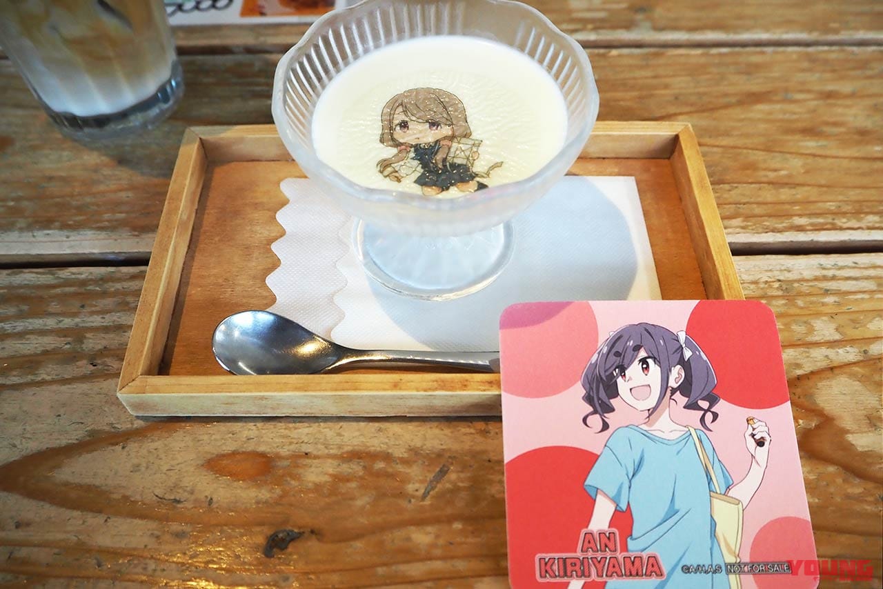 オープンカフェまるごとやまなし館｜「ゆるキャン△」あfろ先生原作アニメ「mono」のイベント【甲府よりみち散歩道】8月18日(月)まで開催中! 特典プレゼントもあるよ