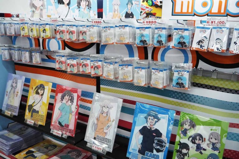ヨドバシカメラマルチメディア甲府｜「ゆるキャン△」あfろ先生原作アニメ「mono」のイベント【甲府よりみち散歩道】8月18日(月)まで開催中! 特典プレゼントもあるよ