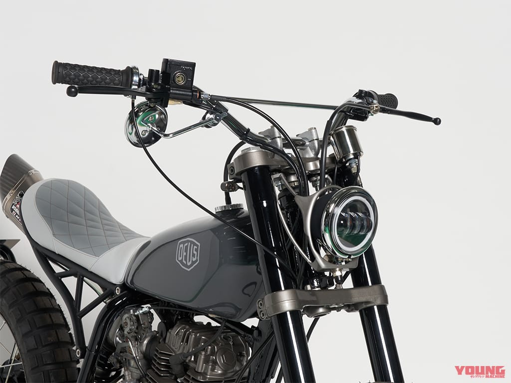 DEUS EX MACHINA SKOLL|【都市を狩る孤高の狼】デウス・エクス・マキナが放つストリートカスタム「SKOLL」が特別展示中!