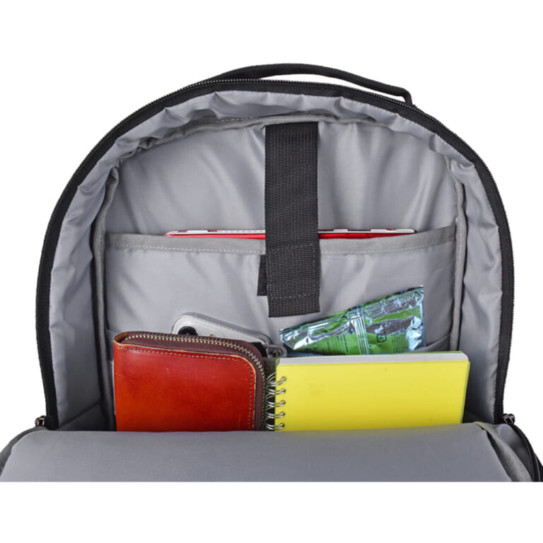サンワサプライ 200-BAGBPFAN1｜背中が呼吸する”背負う扇風機”の衝撃‼ 荷物多めライダーの常識を「冷却ファン付きリュック」が覆す！