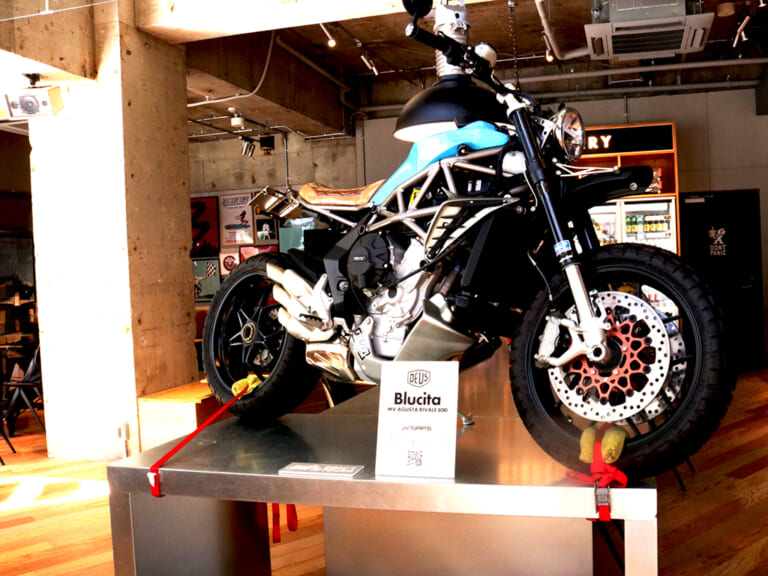 DEUS EX MACHINA Argus｜【デウス原宿】走る芸術作品! MVアグスタベース「Blucita」を含むカスタムバイク3台が期間限定展示中