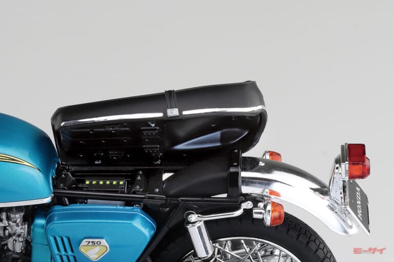 アオシマ｜青島文化教材社｜模型｜【アオシマは模型界の異端児!?】王道の名車、デコトラ、美少女フィギュアまで…フリーダムな物作りの秘密とは？