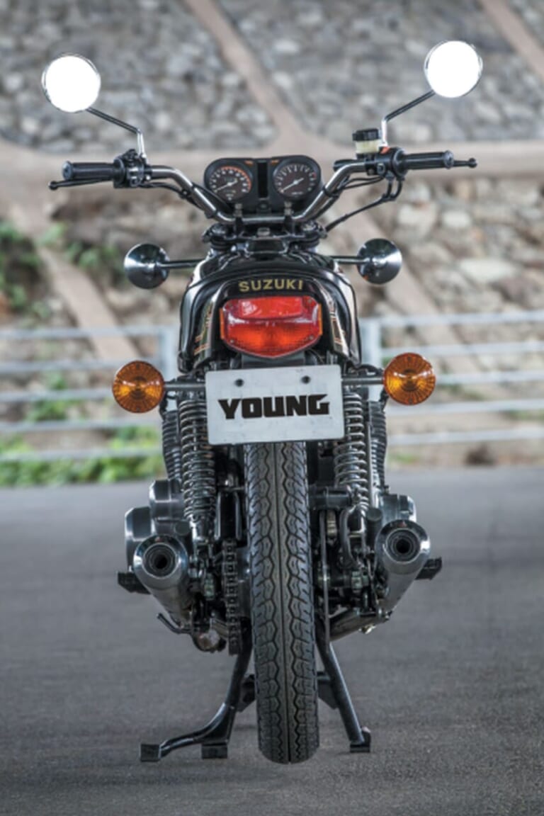 SUZUKI GS750|スズキの歴史を変えた4スト並列4気筒車:スズキGS750【1976~1979】