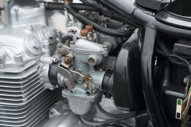 HONDA CB400FOUR｜ホンダならではのカフェレーサーを示した車体構成：ホンダCB400FOUR【1974～1977】各部解説