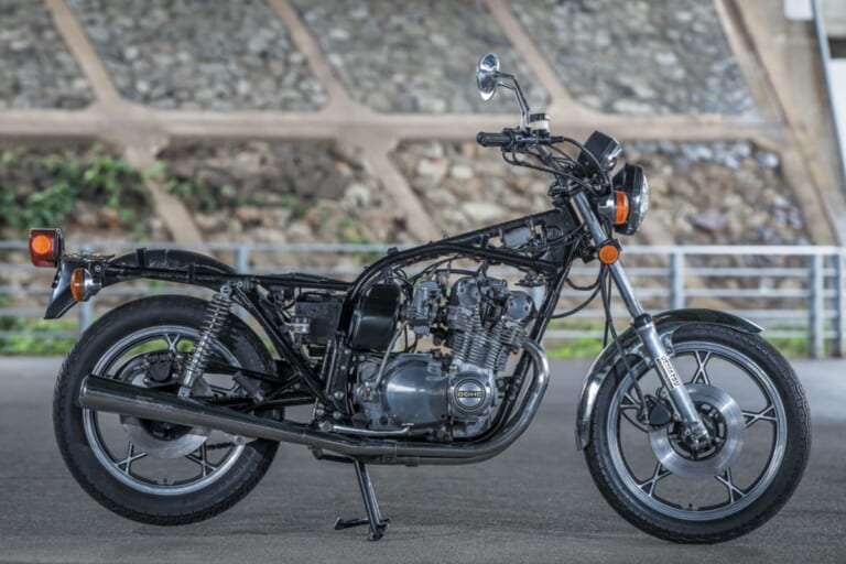 SUZUKI GS750|Zを上まわる高評価を獲得した名車:スズキGS750【1976~1979】各部解説