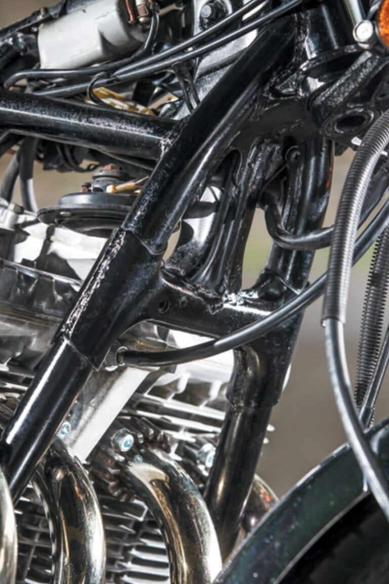 SUZUKI GS750|Zを上まわる高評価を獲得した名車:スズキGS750【1976~1979】各部解説