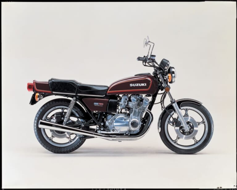 SUZUKI GS750｜意外に短命だったGSシリーズの原点:スズキGS750【1976～1979】の系譜