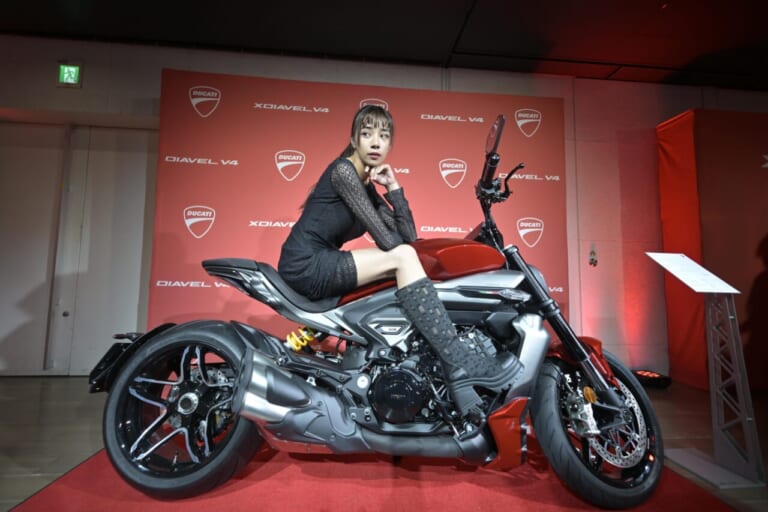 ドゥカティ エックス ディアベルV4の発表会｜ドゥカティ新型「XDiavel V4」国内発売！V4エンジン搭載のイタリアン「キング・オブ・クルーザー」を徹底解説