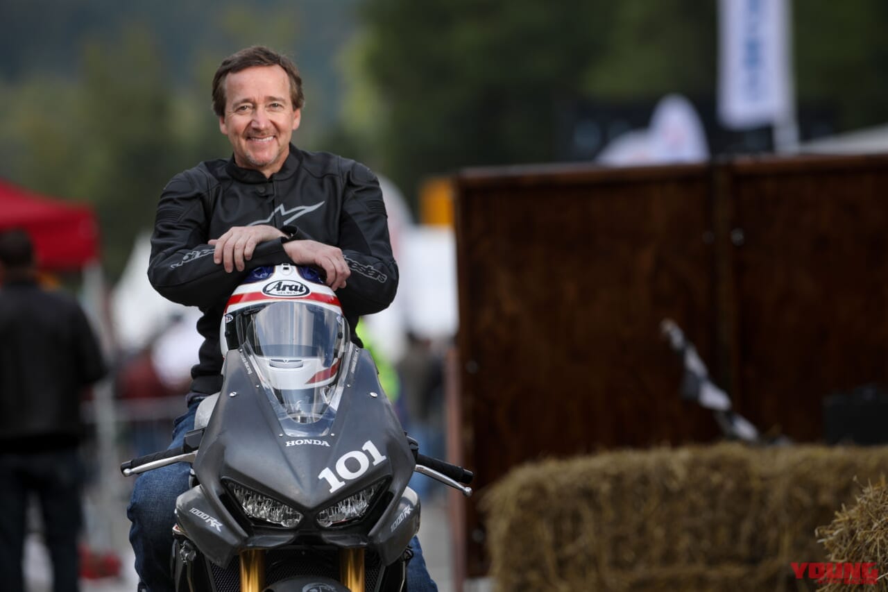 フレディ・スペンサー氏｜フレディ・スペンサーがCB1000Fを語る!「ホンダ ホームカミング熊本2025」開催 | GP500&250ダブルチャンピオン車展示&トークショーも