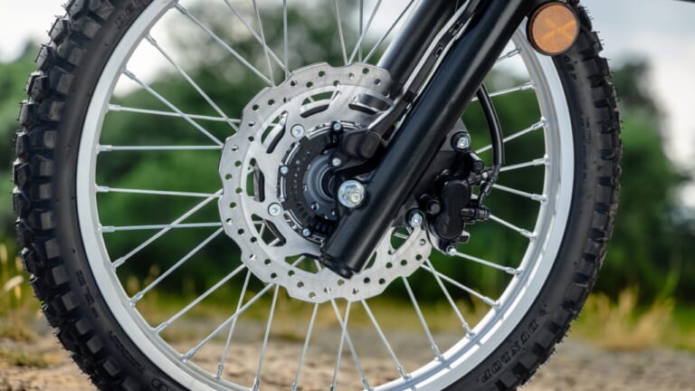 ヤマハ｜WR125R｜欧州仕様｜2026年モデル｜ヤマハ新型オフロード「WR125R」発表！ MCショー公開のコンセプトモデルが縦目2灯フェイスに転生、日本にも導入へ?!【欧州】