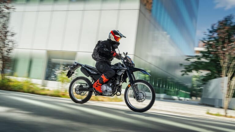 ヤマハ｜WR125R｜欧州仕様｜2026年モデル｜ヤマハ新型オフロード「WR125R」発表！ MCショー公開のコンセプトモデルが縦目2灯フェイスに転生、日本にも導入へ?!【欧州】